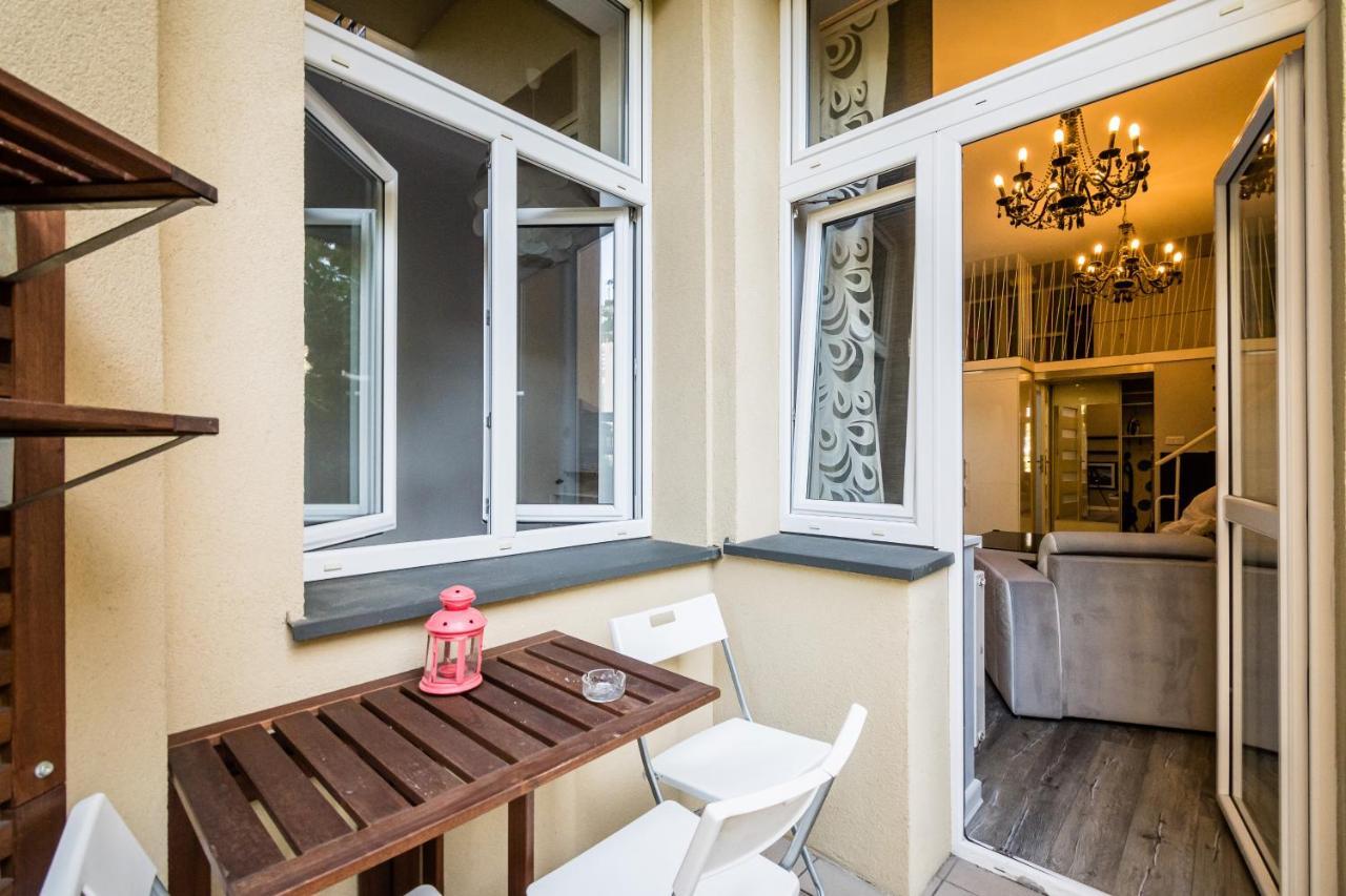 Apartament Glamour Konarskiego Wawelofts Красков Екстериор снимка