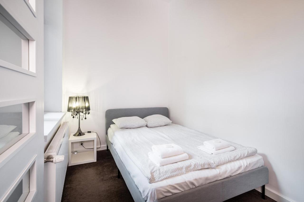 Apartament Glamour Konarskiego Wawelofts Красков Екстериор снимка