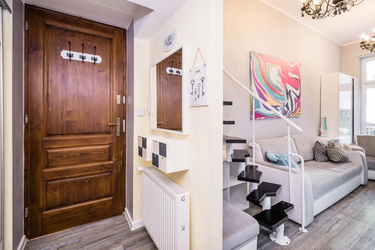 Apartament Glamour Konarskiego Wawelofts Красков Екстериор снимка
